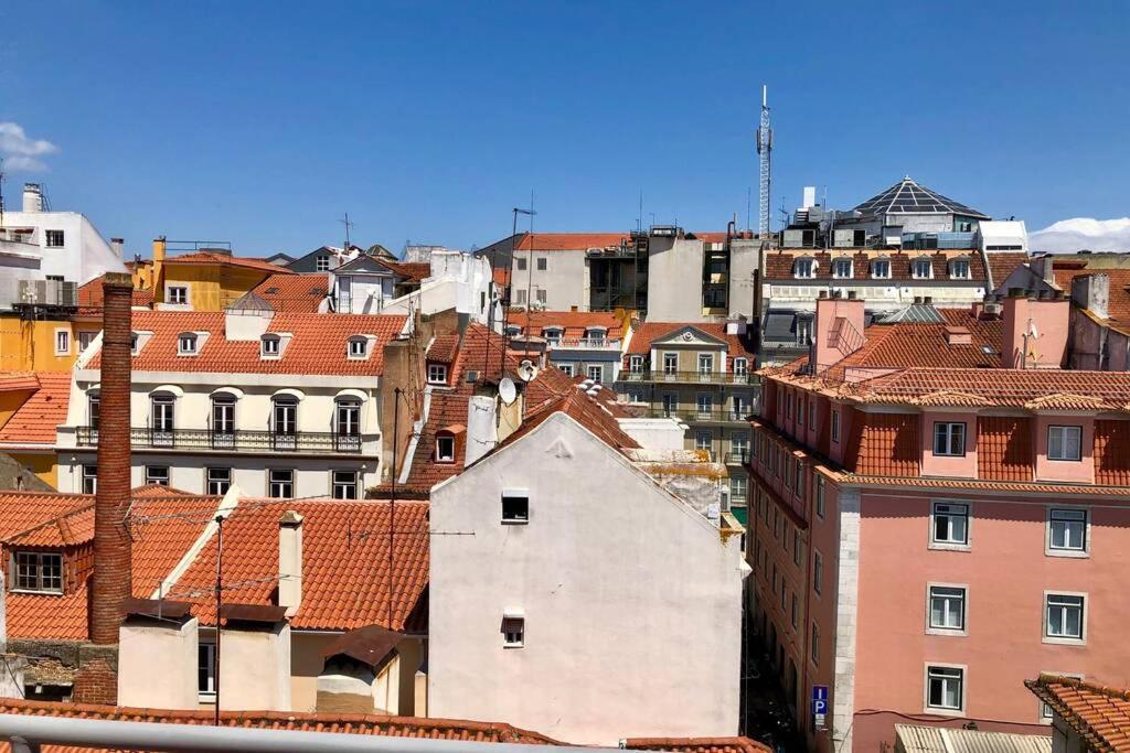 32 2 - Heart Of Lisbon Private Apartment, Bairro Alto Buitenkant foto